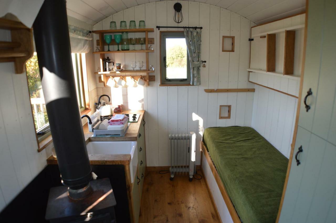 Rose Shepherds Hut Badlesmere Extérieur photo