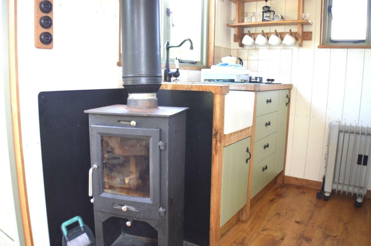 Rose Shepherds Hut Badlesmere Extérieur photo